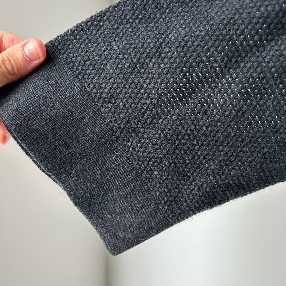 Aritzia Wilfred grey knit copernic silk cashmere cardigan sweater - Picture 7 of 13